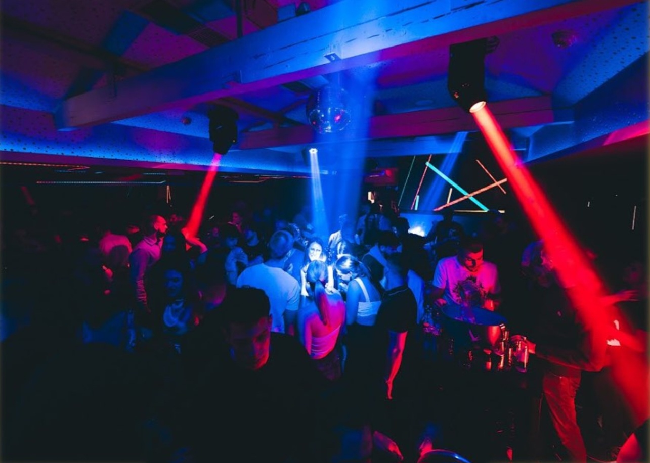 BBS klub – light i video oprema Studio Event